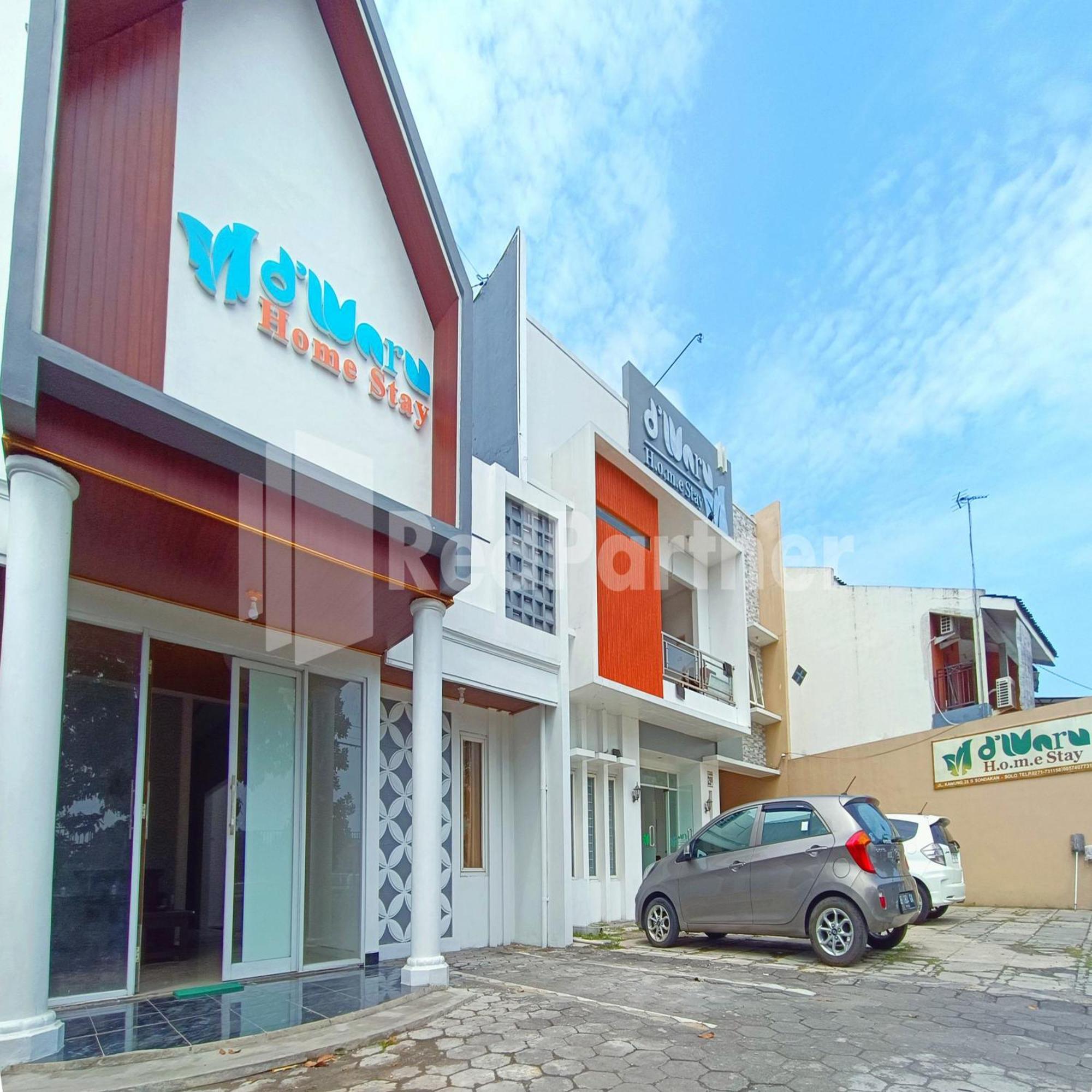 D'Waru Homestay Syariah Near Jl Slamet Riyadi Mitra Reddoorz スラカルタ エクステリア 写真